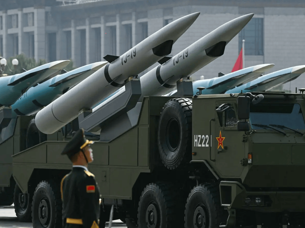 美媒分析：第二岛链内，中国高超音速武器前，B-21无生存空间