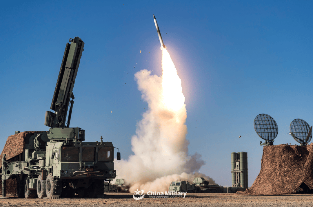 美媒分析：第二岛链内，中国高超音速武器前，B-21无生存空间