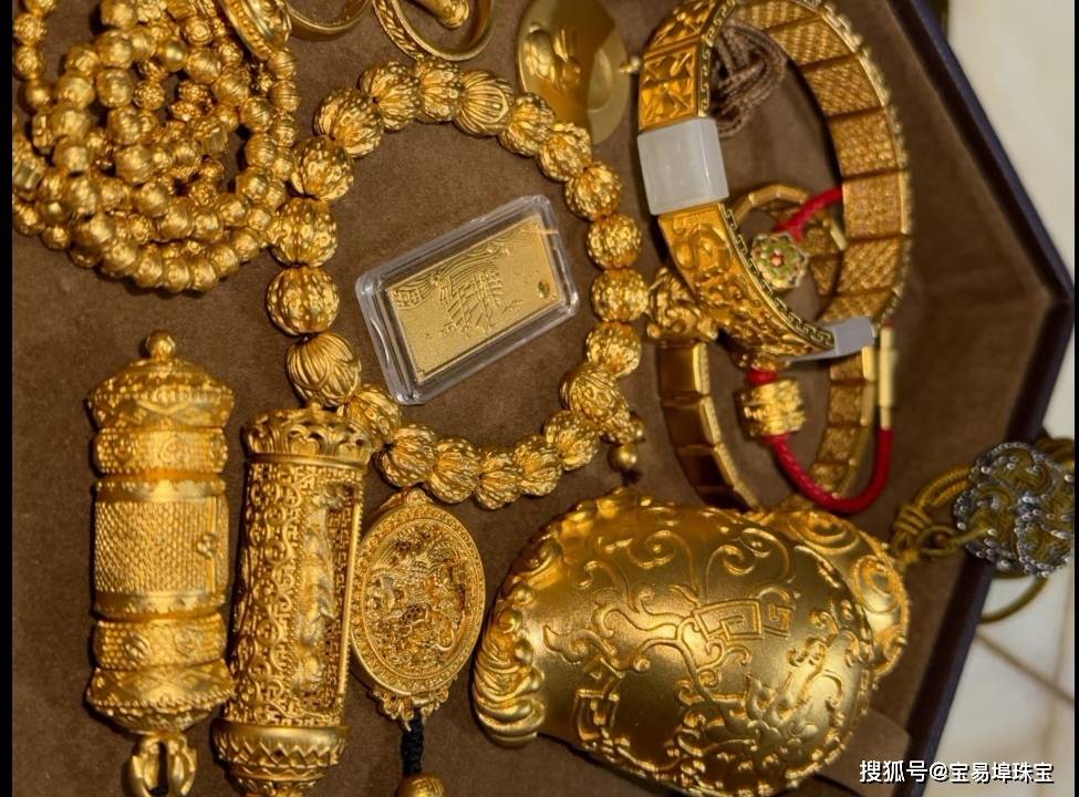 杨浦区黄金回收今日价格紧贴国际金价