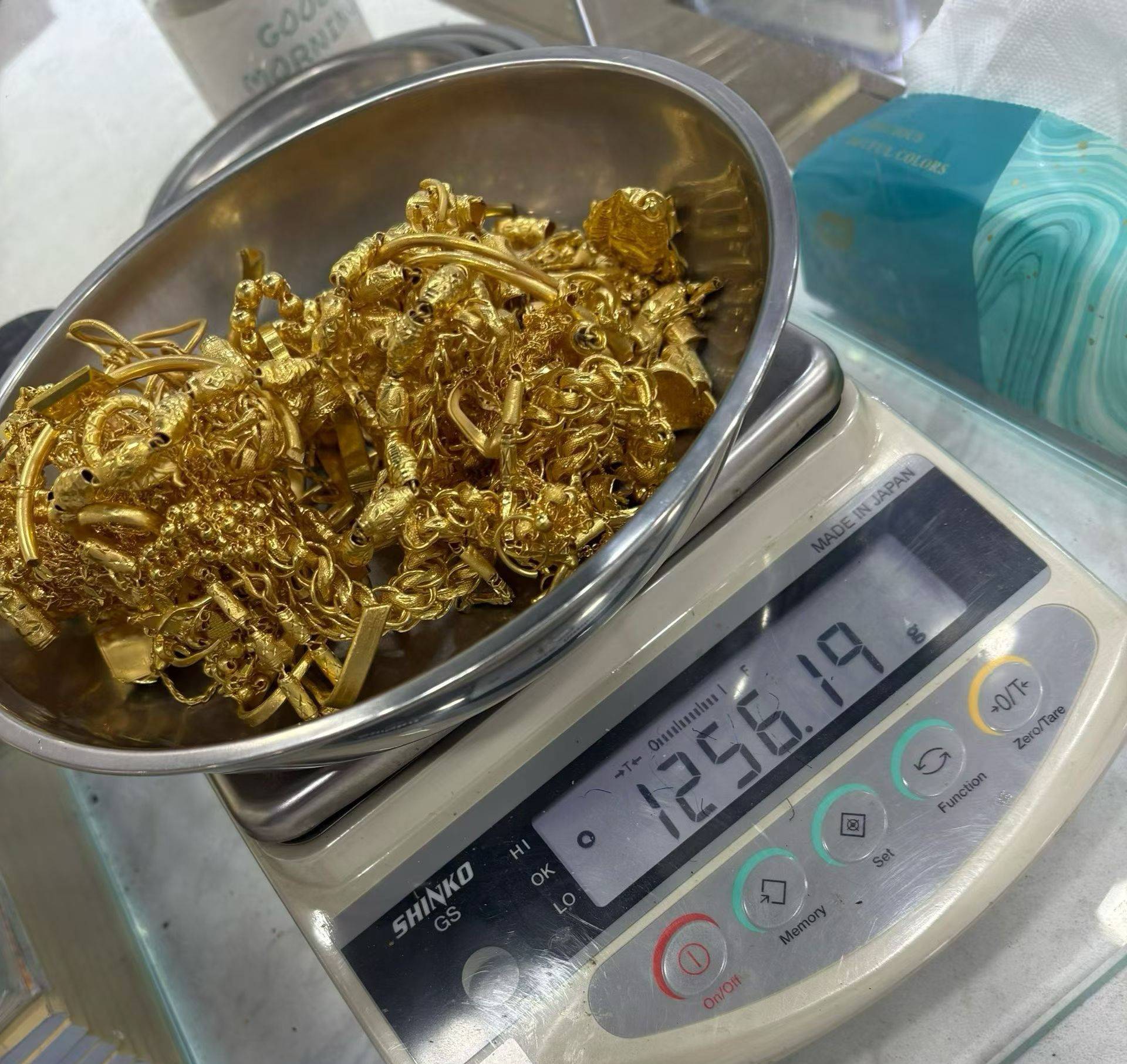 【上海黄金回收】报价实时同步国际金价，立等可取 实时报价