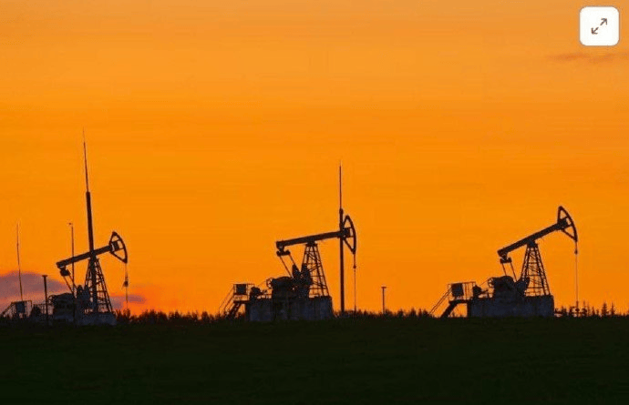 中国炼厂买不到委内瑞拉原油，开始纷纷转向加拿大，白宫这下彻底傻眼了！