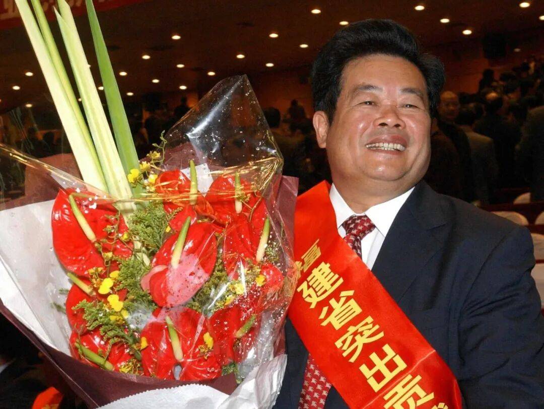 80岁曹德旺,拟获表彰